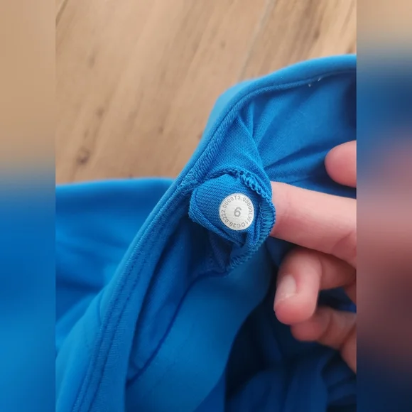 Lululemon InStill Tank Top - Picture 4 of 5